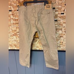 Levi 505 straight leg cotton pant size 42/30